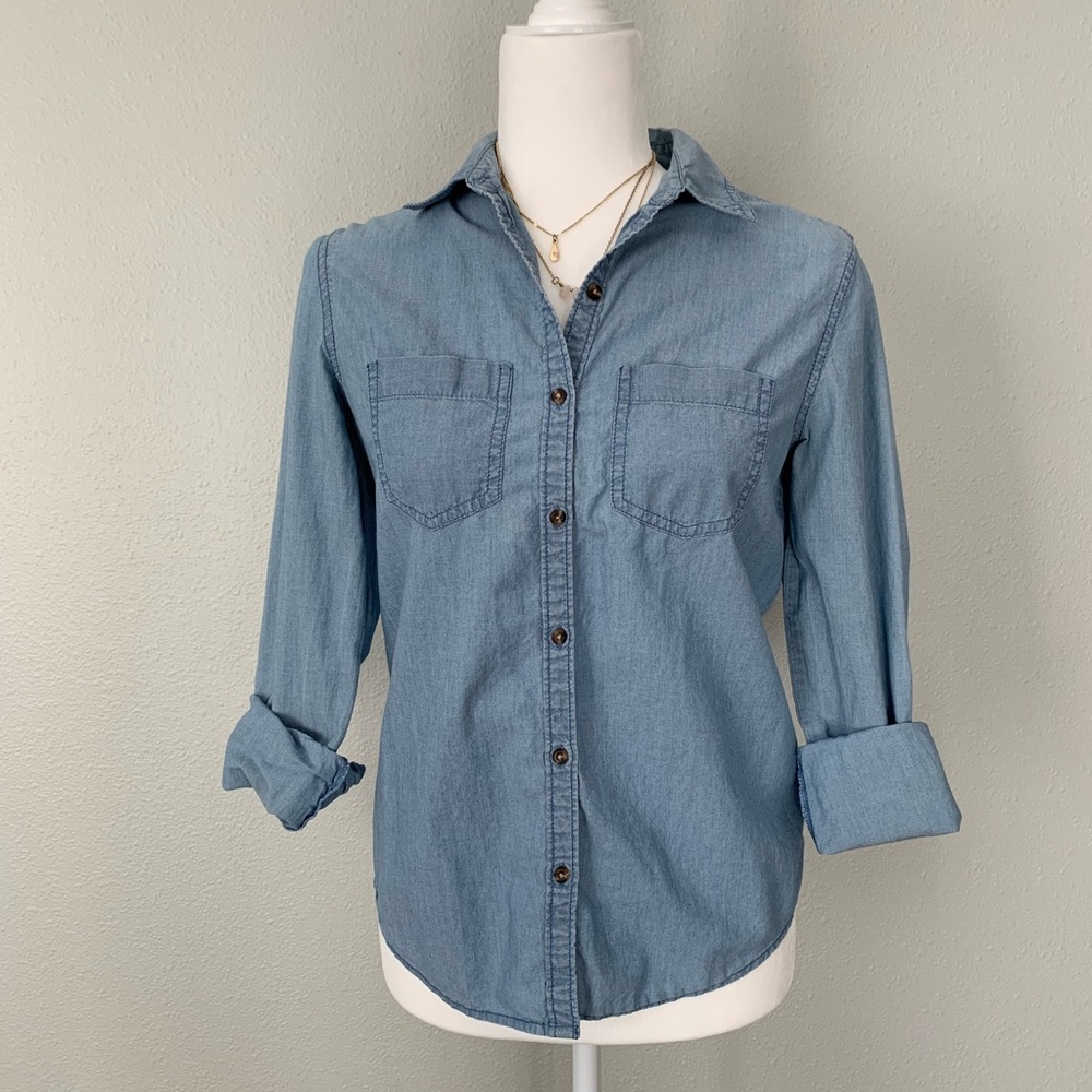 Abound XS Chambray Button Down Shirt - Picture 2 of 4